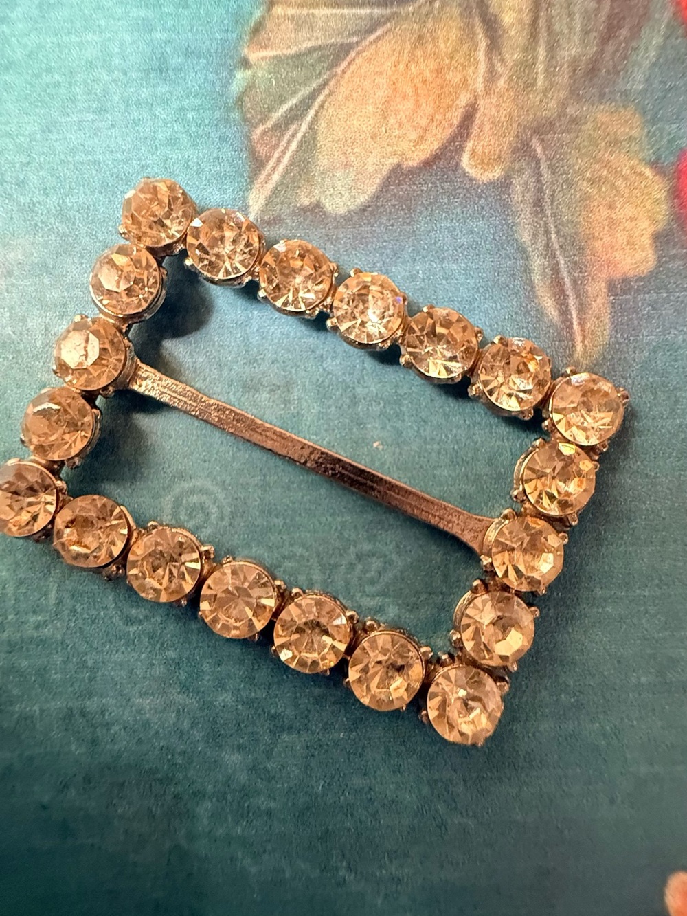 Small Crystal Rectangular Buckle Champagne Rhinestones - Picture 2 of 3